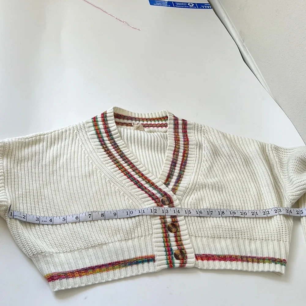 Cropped Ribbed Ivory Cardigan - Picture 5 of 5